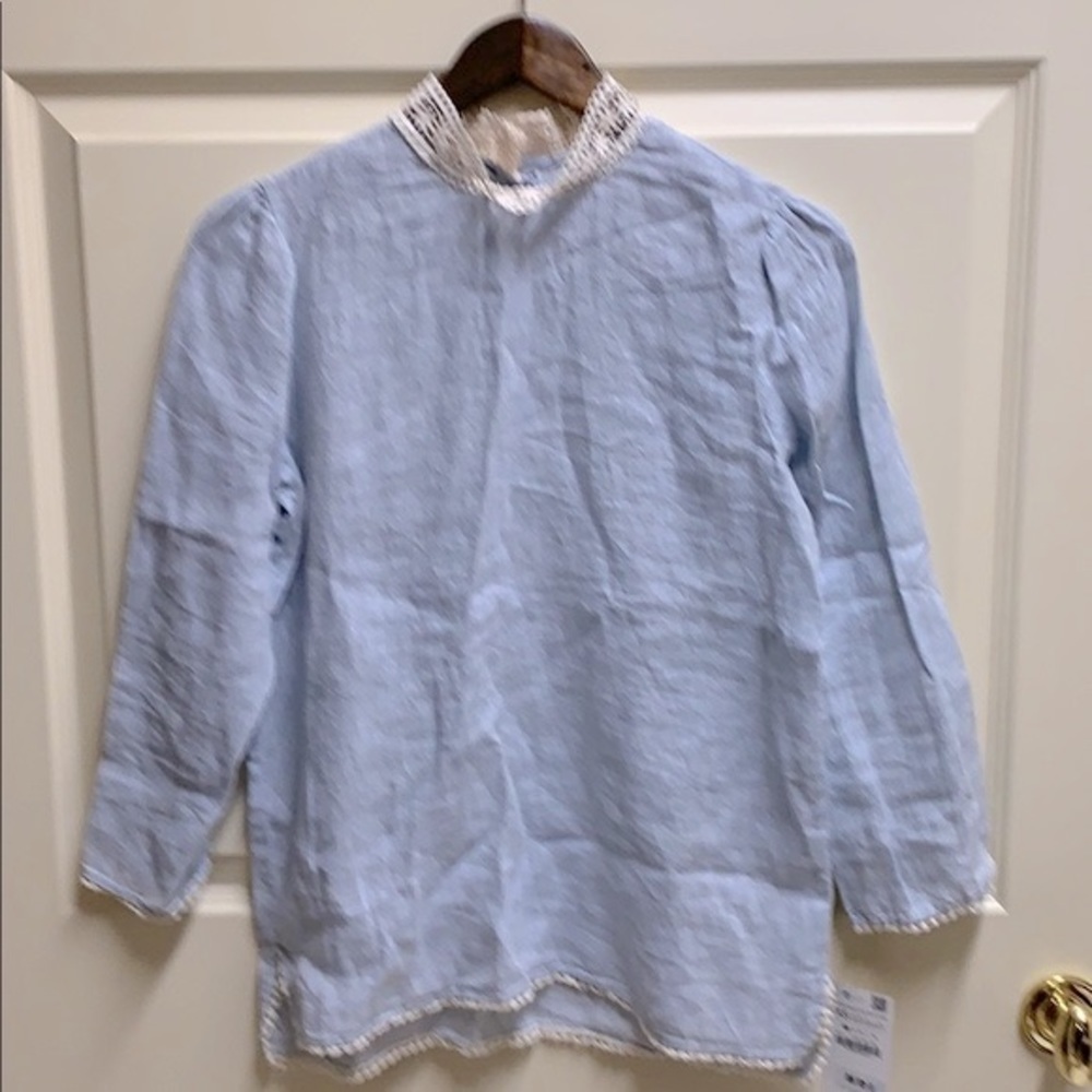 Zara light blue linen and lace blouse